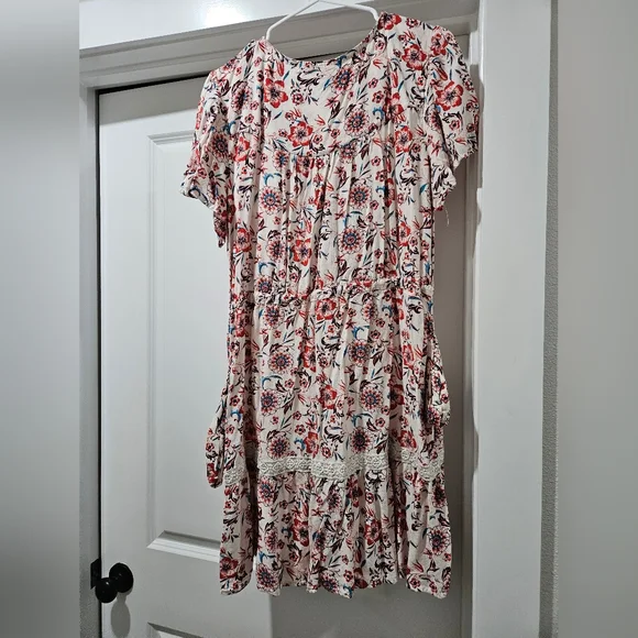 Floral Short Sleeve Dress - Size Large - Picture 4 of 5